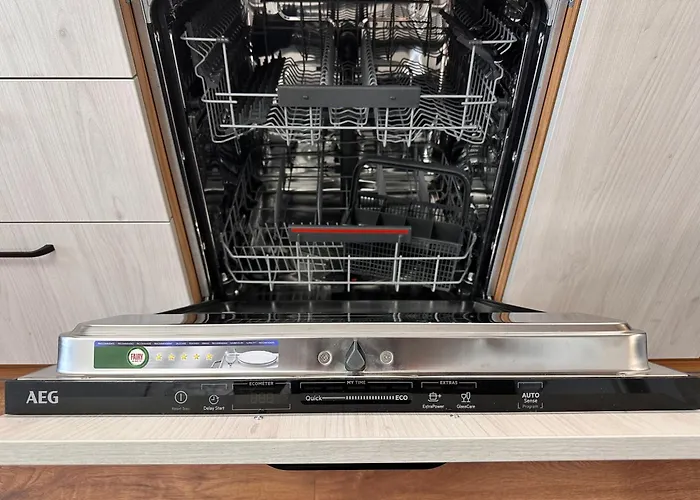 Apartman New Modern & Cozy With Free Parking *