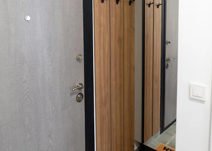 Apartman New Modern & Cozy With Free Parking *