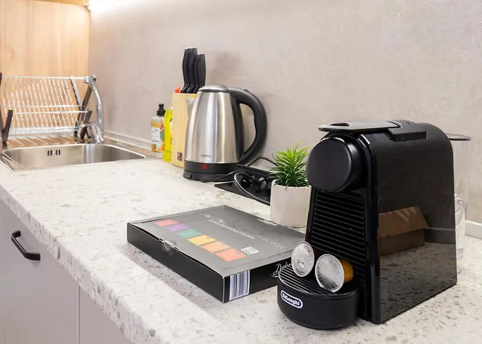 New Modern & Cozy With Free Parking Apartman