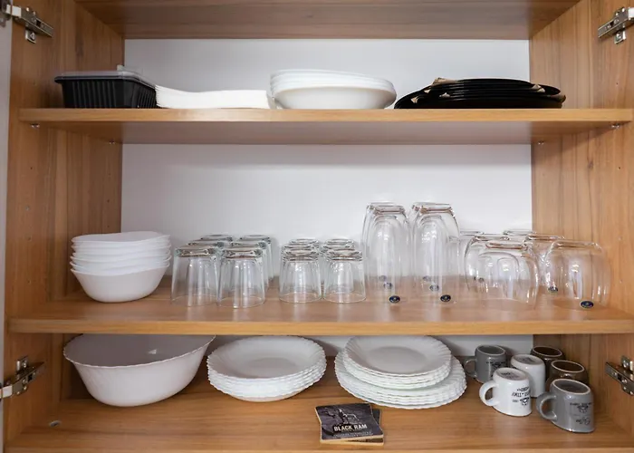 Apartman New Modern & Cozy With Free Parking